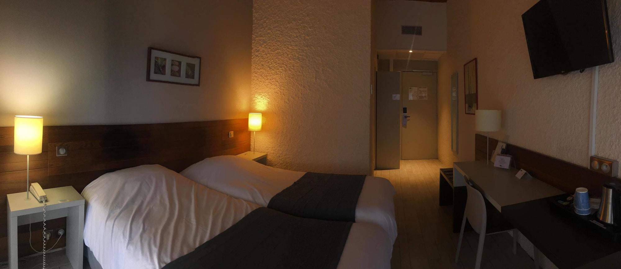 Kyriad Angouleme Nord Champniers- Hotel & Residence Экстерьер фото