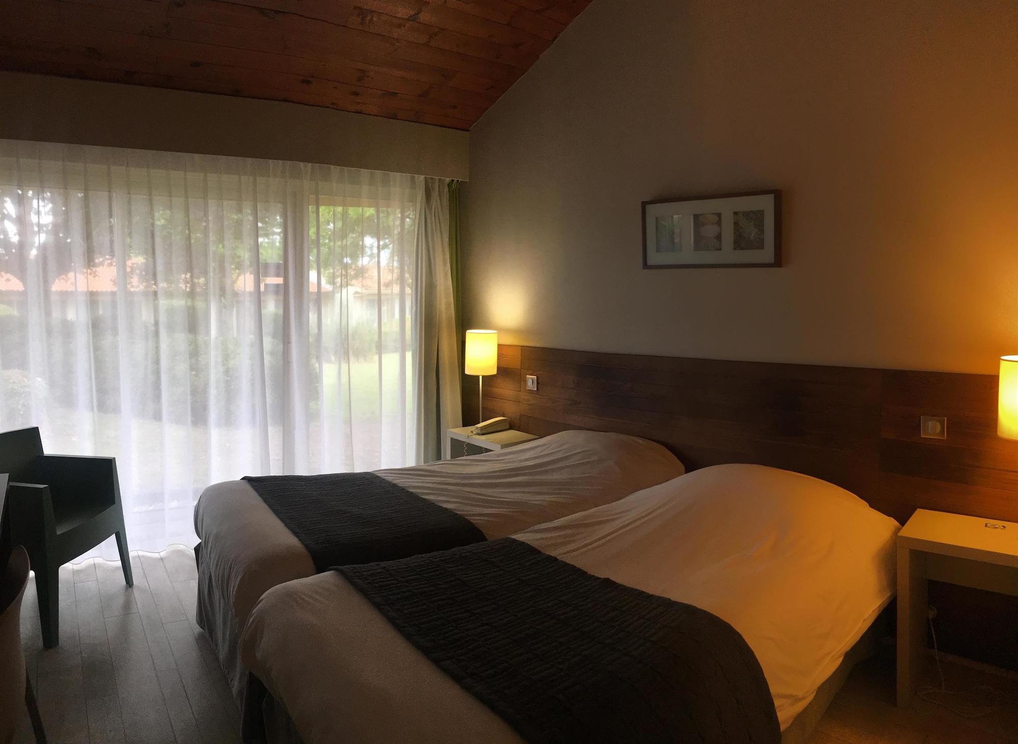 Kyriad Angouleme Nord Champniers- Hotel & Residence Экстерьер фото